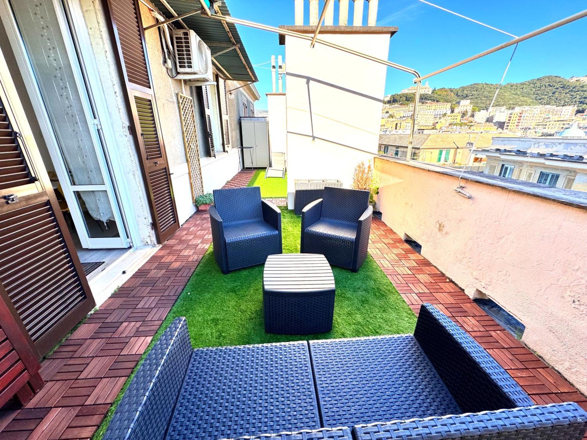 ジェノヴァPlein Ciel - Attico Vicino Al Centro - Parcheggio Privatoアパートメント エクステリア 写真